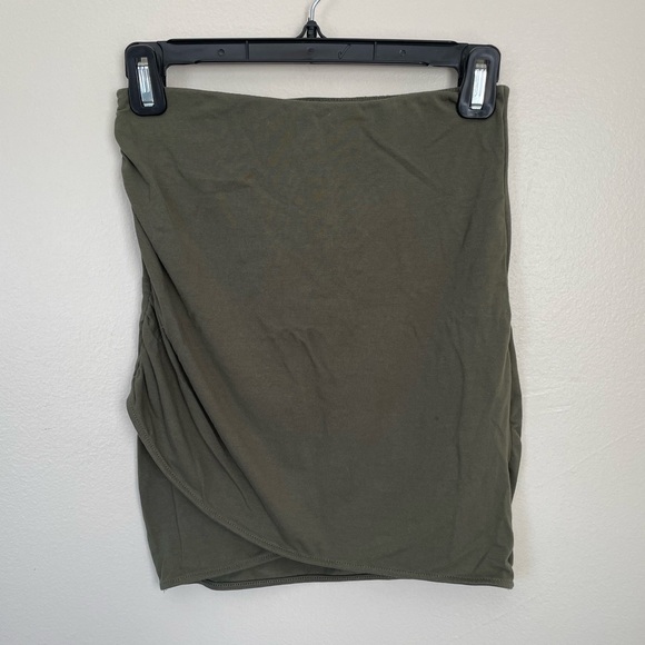 Divided Dresses & Skirts - H&M Divided | Green Fitted Mini Skirt with Cinching | Size Small
